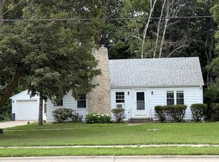 2313 Deckner AVENUE, Green Bay, WI 54302