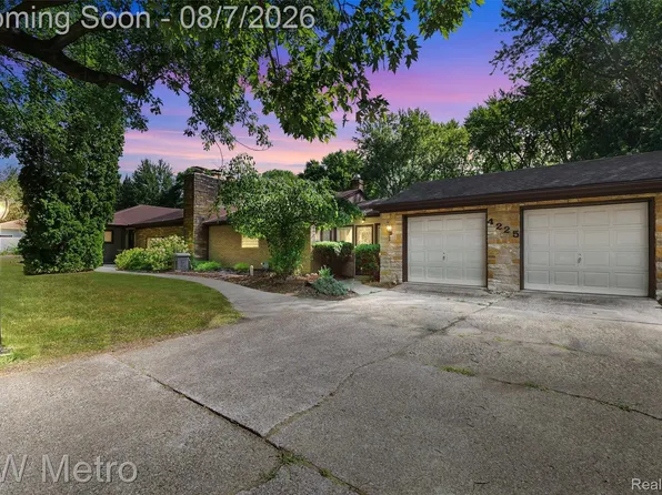 4225 Shreve Dr, Bridgeport, MI 48722