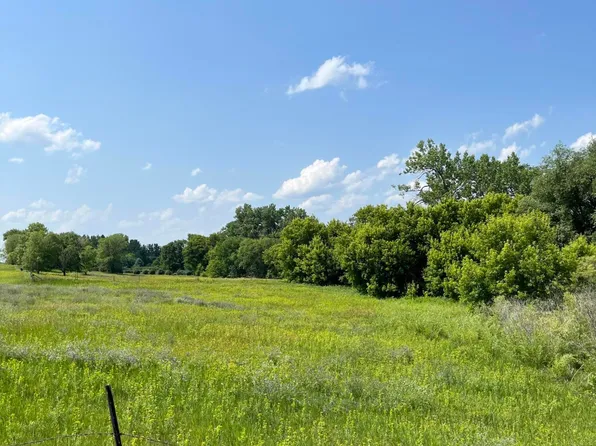 9 Evers Rd, Big Stone City, SD 57216