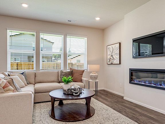 2nd image of 6439 Polar Dr