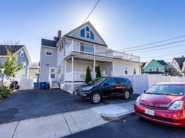 5 Charles St, Winthrop, MA 02152