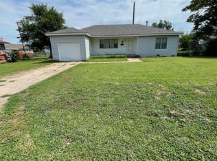 1121 N Elm Ave, Ponca City, OK 74604