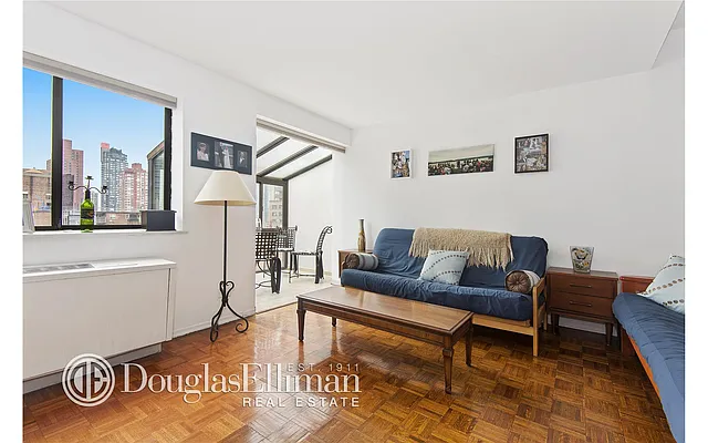 Sold by Douglas Elliman | media 15