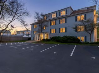 Courtyard At Webb Place, Mansfield, MA 02048