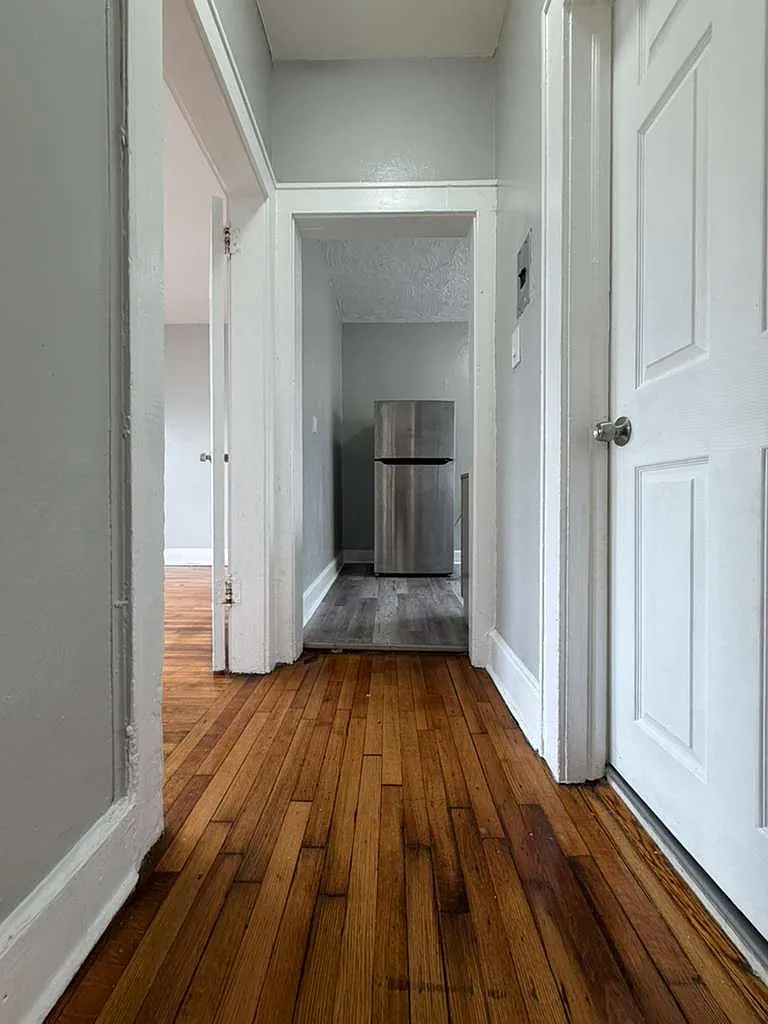 2 bed, 800 sqft, $1,675 — Photo 3