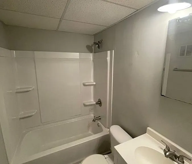 208 Lakeshore Dr #21 — Photo 6