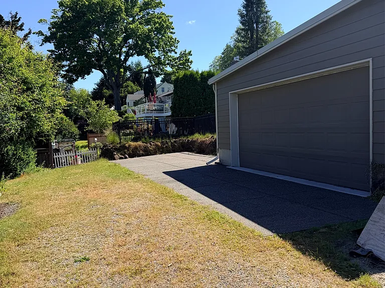 1607 Nisqually St — Photo 45