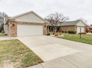 2014 Eagle Ridge Ct, Urbana, IL 61802