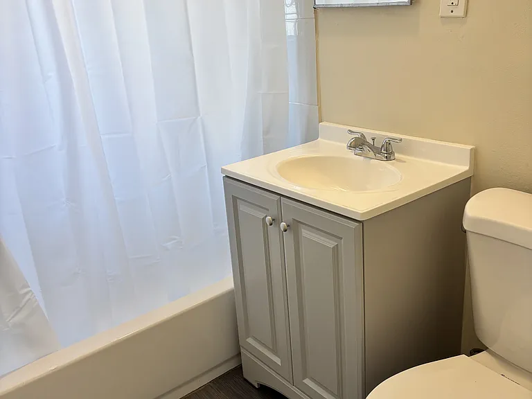 113 W Century Blvd #2 — Photo 7