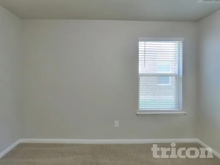 441 Otto Ave — Photo 11