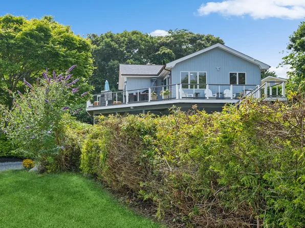 17 Franklin Dr, Montauk, NY 11954