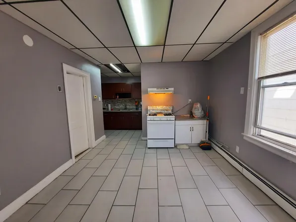 149 West 10th Street image 3 of 10