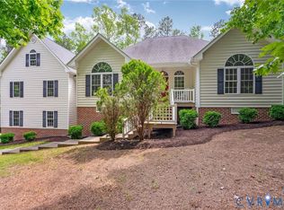 12081 Hunters Hawk Ct, Chesterfield, VA 23838