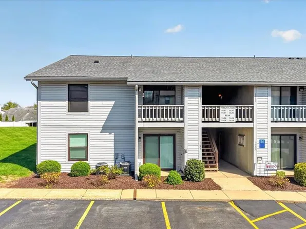 1637 Summergate Pkwy, Saint Charles, MO 63303