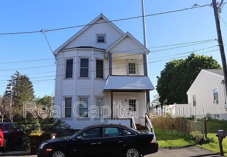 5 Ferris St #2 — Photo 1