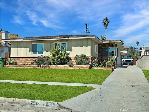 2513 Birch St Photo 1