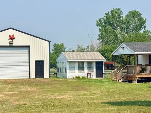 7715 11th Ave SE, Minot, ND 58701