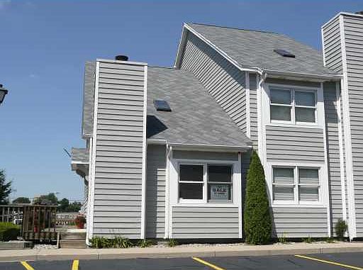 1st image of 1579 N Oakhill Dr Unit O