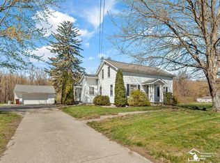 10757 Summerfield Rd, Temperance, MI 48182
