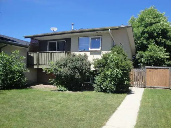 39 S Meadowlark Blvd N, Lethbridge, AB T1H 4R4