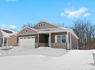 473 Jubilee Dr, Whitmore Lake, MI 48189