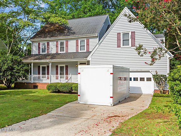3rd image of 116 S Marion Drive