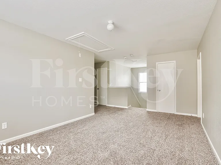 339 Remington Harbor Ct — Photo 10