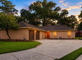 12027 Paradise Valley Dr, Houston, TX 77066