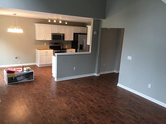 5th image of 111 Grayhawk Way