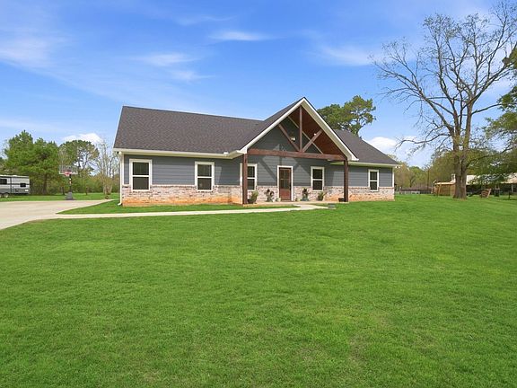 3rd image of 386 Pearl Thomas Rd