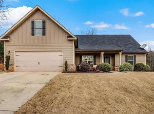 511 Lena Dr, Hoschton, GA 30548