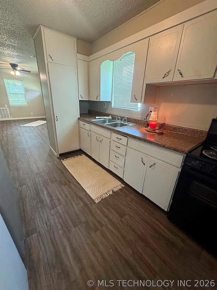 2 bed, 600 sqft, $900 — Photo 2
