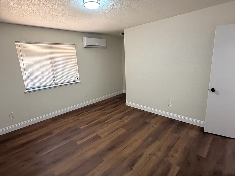2926 Piazza Ct #1 — Photo 31
