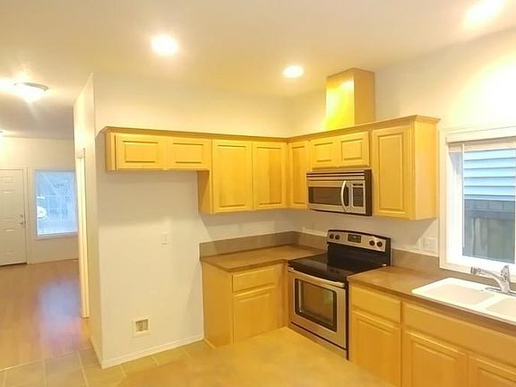 5th image of 76321 NE 59th Ct