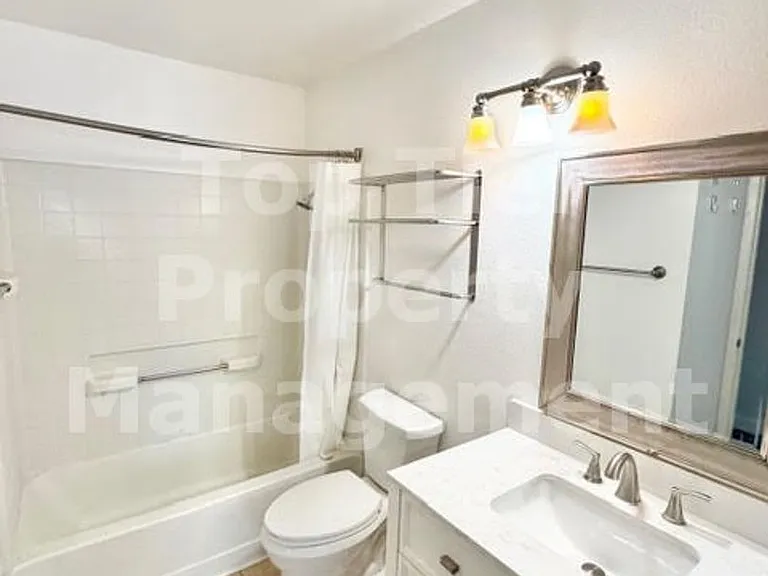 328 Riverview Way — Photo 8
