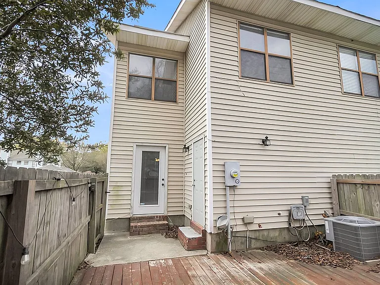 206 Pine Shadow Dr — Photo 33