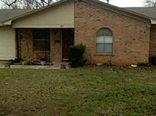 411 S Snyder Ave, Justin, TX 76247