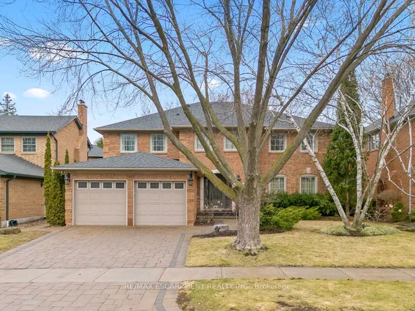 1085 Denfield Ter, Oakville, ON L6M 1Z8