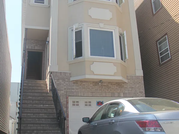 25 Cleveland Ave, Harrison, NJ 07029