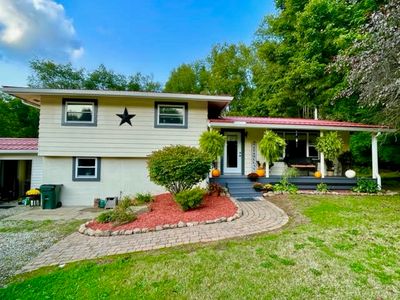 1845 Georgetown Rd, Sandy Lake, PA, 16145