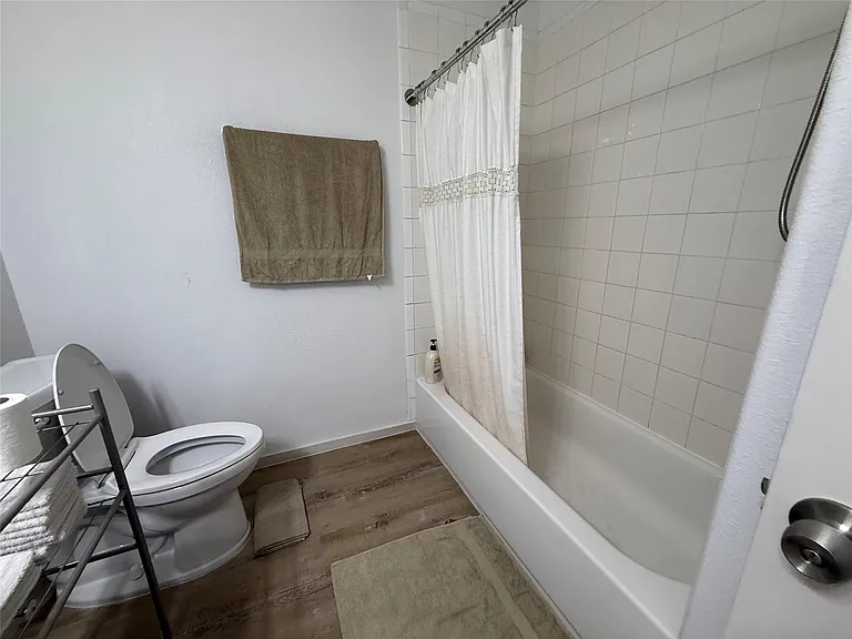 3114 Bolt St — Photo 23