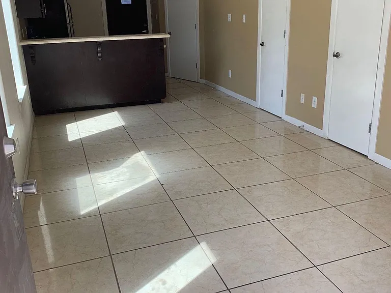 409 E Ulex Ave #A — Photo 9