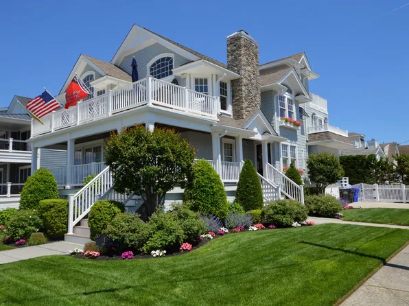199 11th St, Avalon, NJ 08202