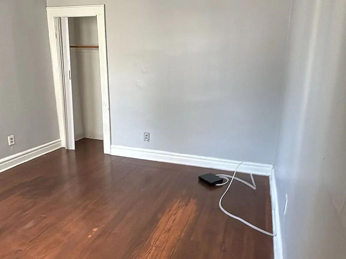 57 Fabyan Pl #1R — photo 4 of 6