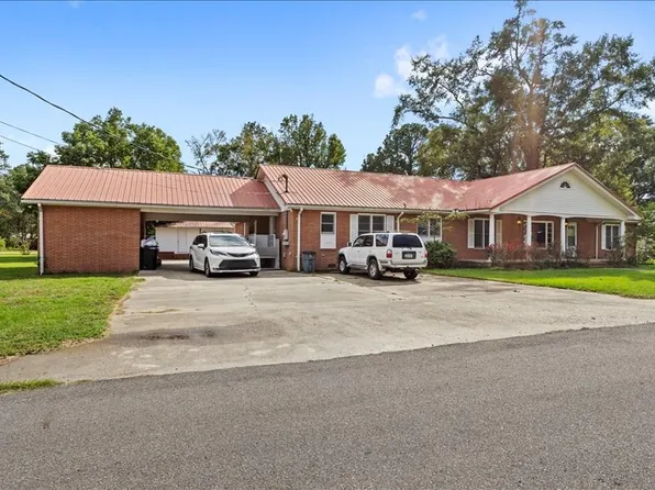 140 Myrtle St, Taylorsville, MS 39168