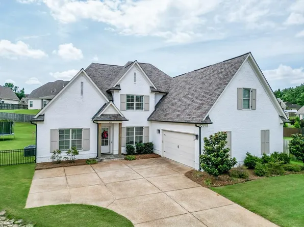 632 Centerpointe Cv, Oxford, MS 38655