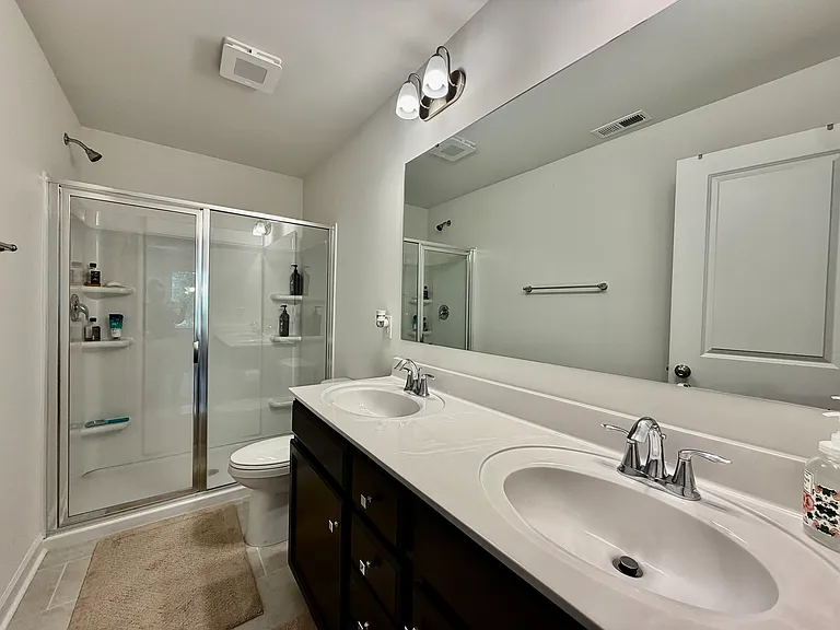 911 Cypress Point Ln — Photo 34