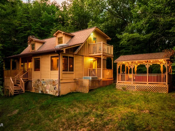 803 Sunshine Trl, Gatlinburg, TN 37738