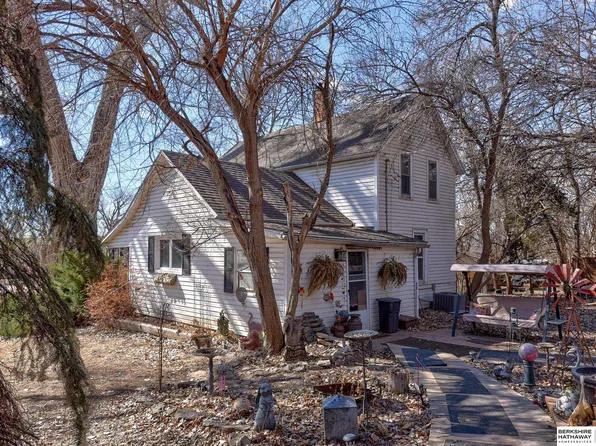 12501 Old Giles Rd, La Vista, NE 68128