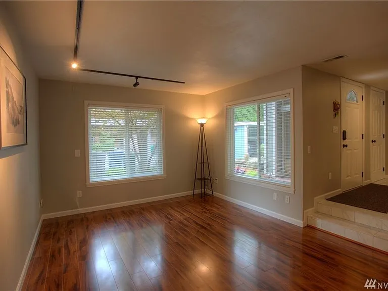 12209 NE 148th Ct — Photo 7